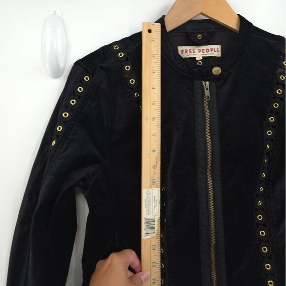 Free People Margot Black Velvet Jacket Lace Inset Grommets Regency Core Zip Up - Picture 15 of 16